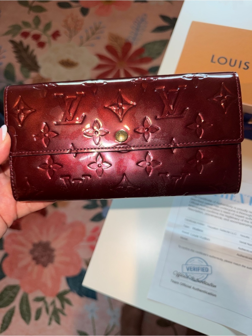 Louis Vuitton Vernis Sarah Red/Burgundy Wallet
